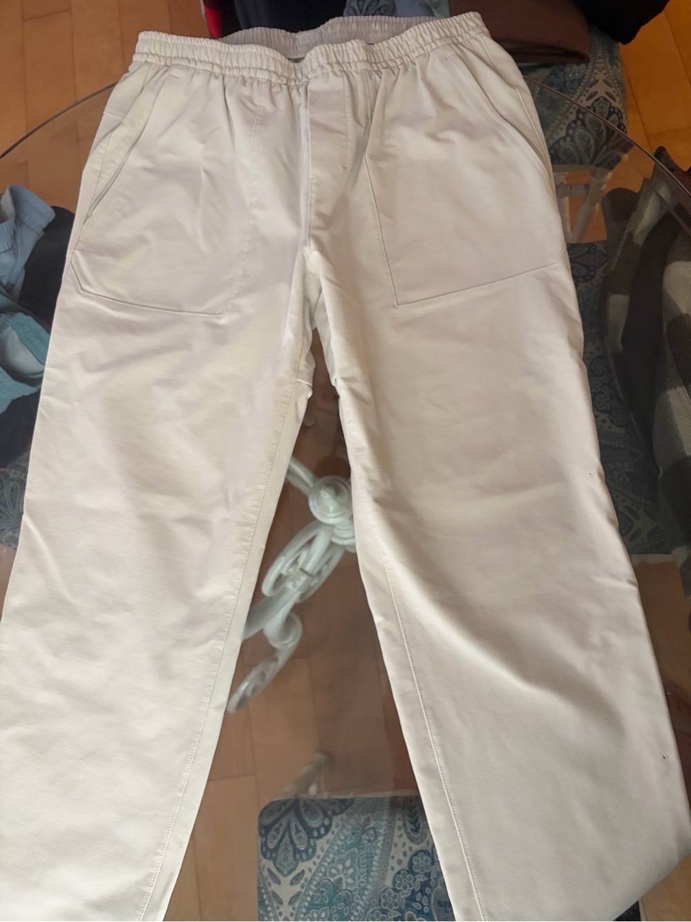 Men's White Elastic-Waist Lululemon Pants